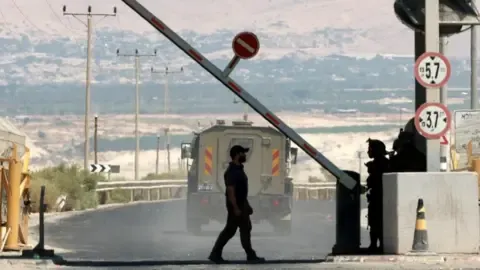 A Pair of Victims Killed in Attack Near Jordan-West Bank Passage, IDF States